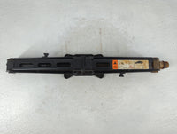 2013 Lincoln Mkx Spare Scissor Car Jack 914493 - Oemusedautoparts1.com