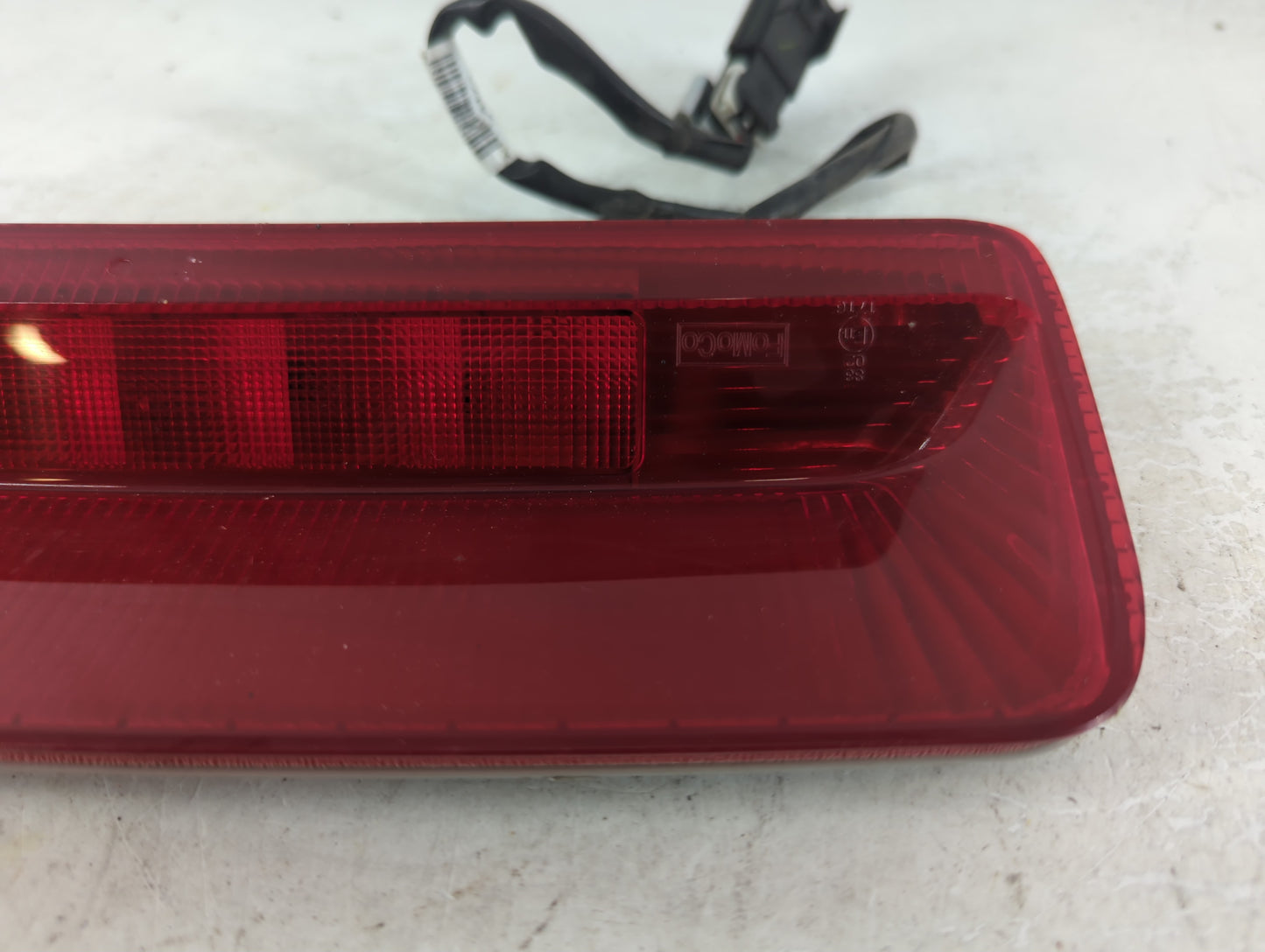 2013 Lincoln Mkx Third Brake Light Tail Light Fits OEM Used Auto Parts - Oemusedautoparts1.com
