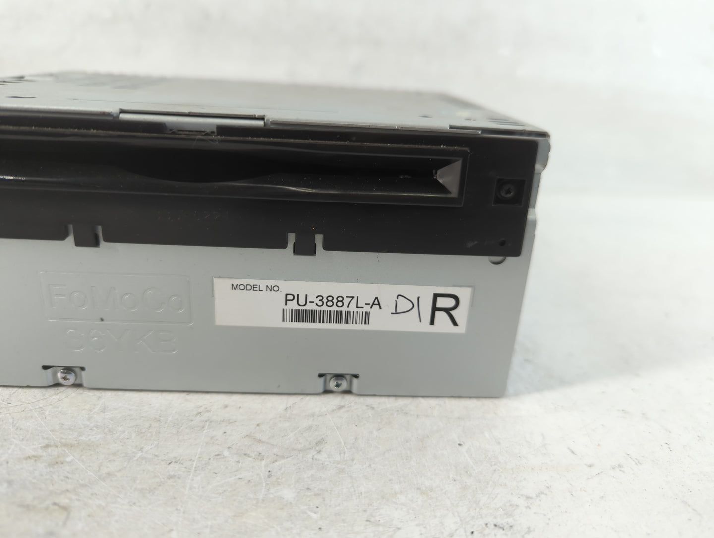 2013 Lincoln Mkx Radio AM FM Cd Player Receiver Replacement P/N:DT4T-19C107-FA Fits OEM Used Auto Parts - Oemusedautoparts1.