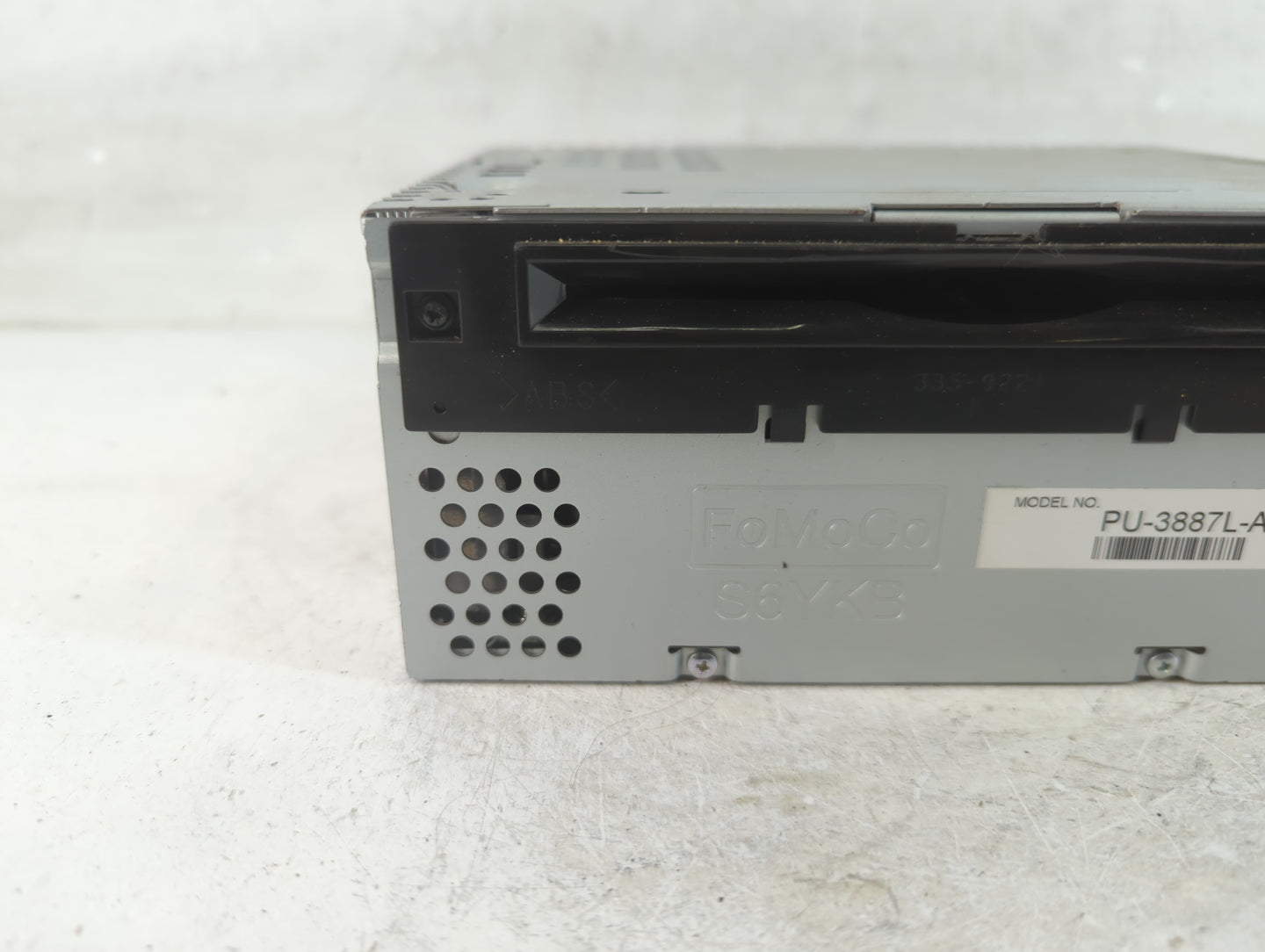 2013 Lincoln Mkx Radio AM FM Cd Player Receiver Replacement P/N:DT4T-19C107-FA Fits OEM Used Auto Parts - Oemusedautoparts1.