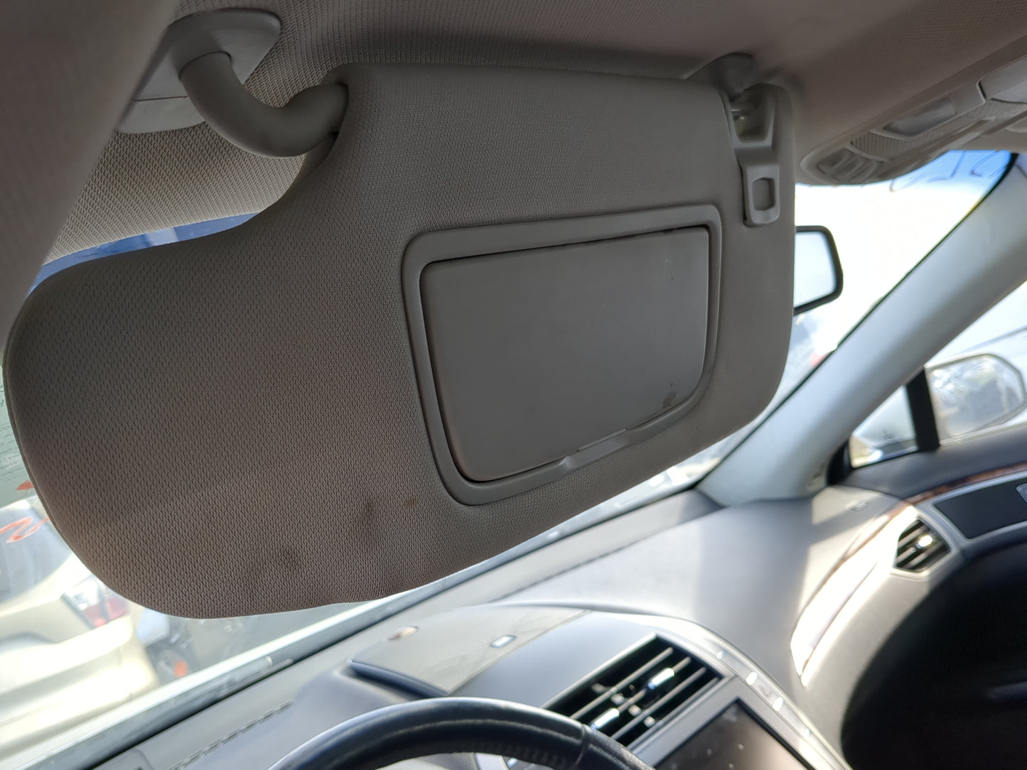 2013-2014 Lincoln Mkz Sun Visor Shade Replacement Driver Left Mirror Fits Fits 2013 2014 OEM Used Auto Parts - Oemusedautopa