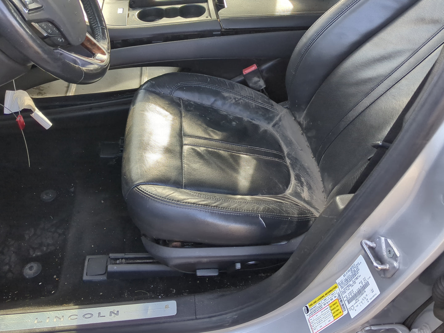 2013-2014 Lincoln Mkz Driver Front Seat Oem - Oemusedautoparts1.com