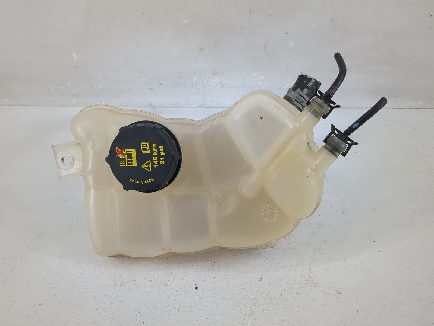2013-2016 Lincoln Mkz Windshield Washer Fluid Reservoir Bottle Oem - Oemusedautoparts1.com