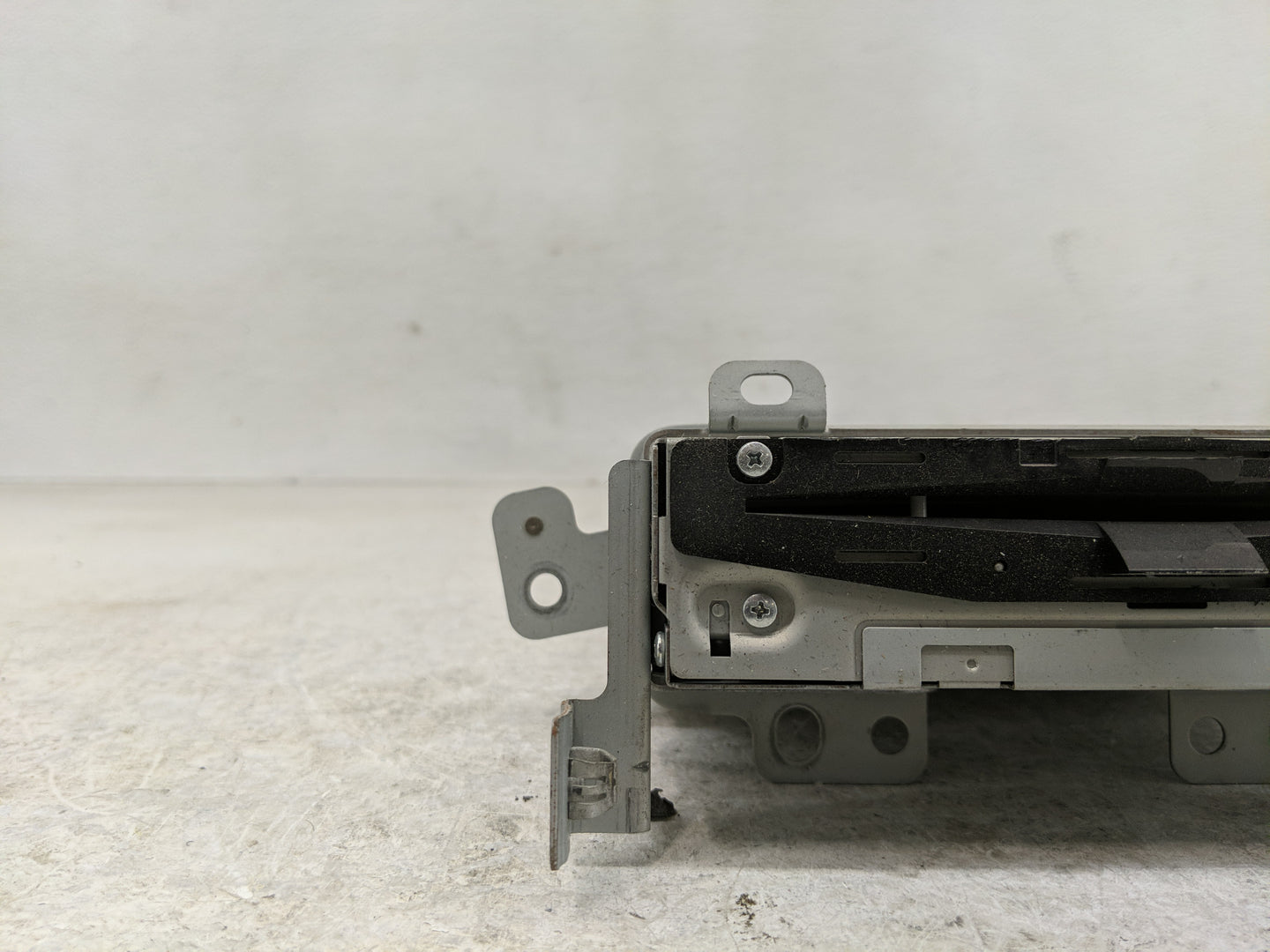 2013-2014 Lincoln Mkz Radio AM FM Cd Player Receiver Replacement P/N:DP5T-18C830-AF Fits Fits 2013 2014 OEM Used Auto Parts 
