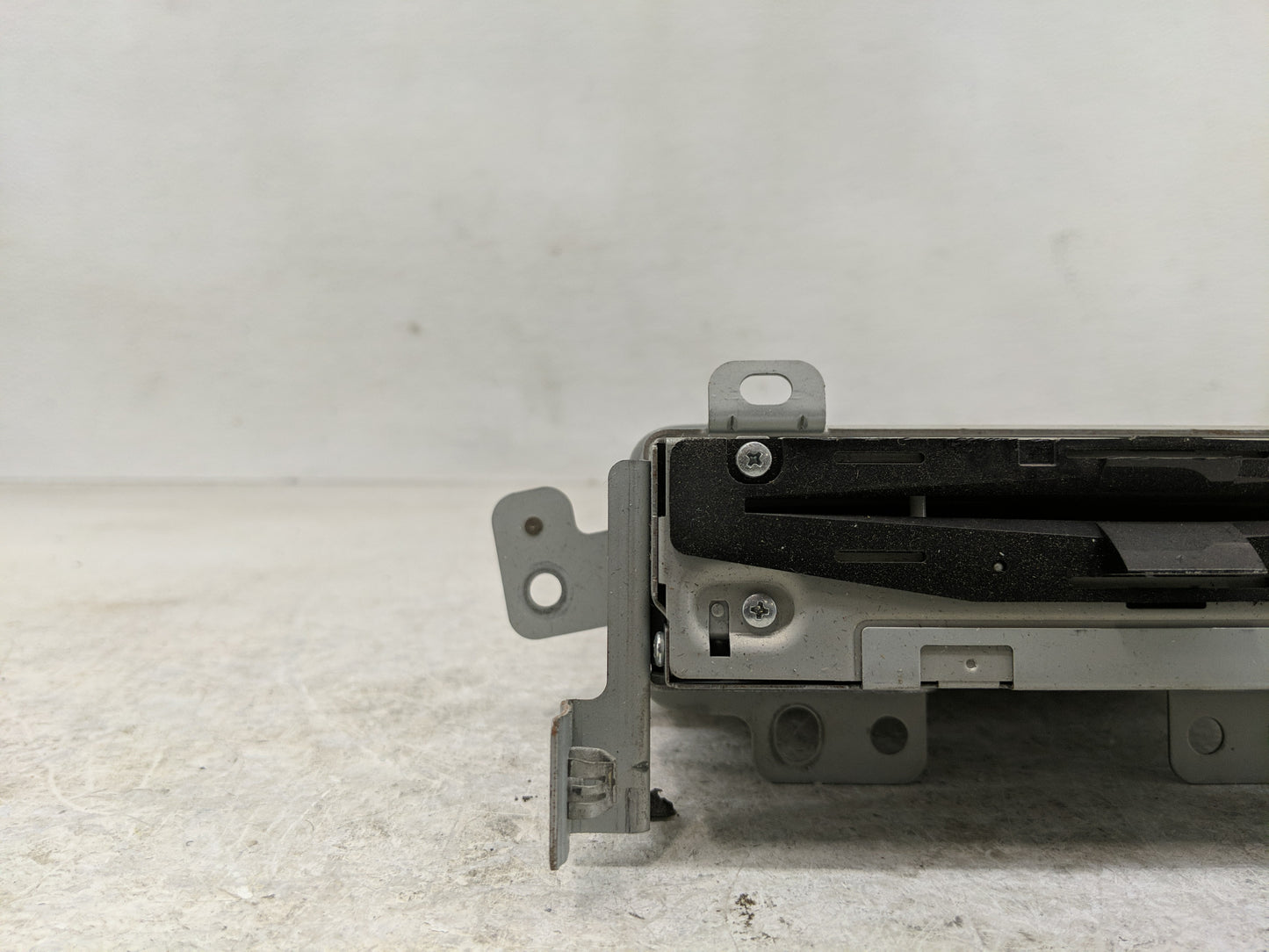2013-2014 Lincoln Mkz Radio AM FM Cd Player Receiver Replacement P/N:DP5T-18C830-AF Fits Fits 2013 2014 OEM Used Auto Parts 