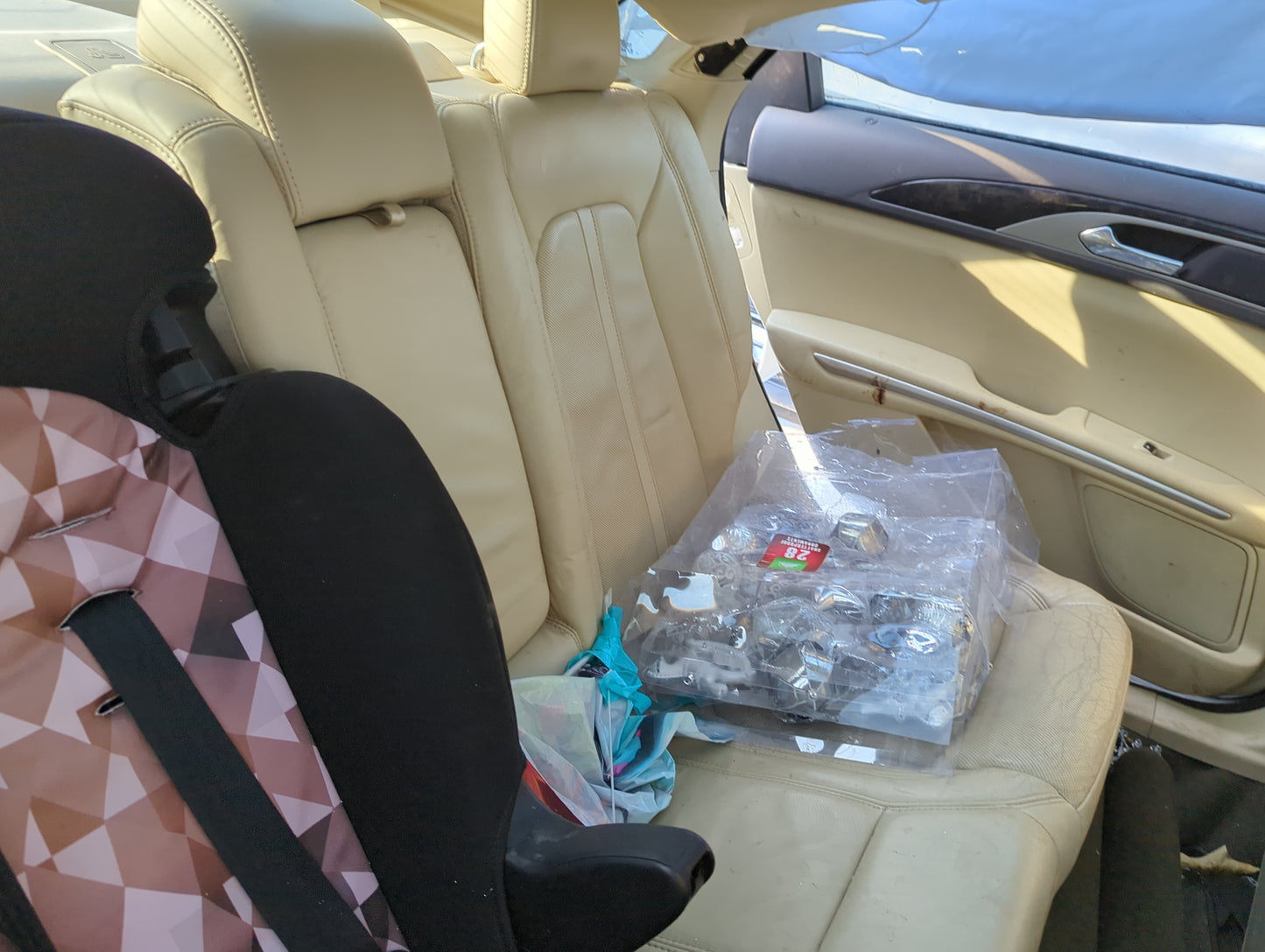 2013 Lincoln Mkz Rear Seat Oem 1272298 - Oemusedautoparts1.com