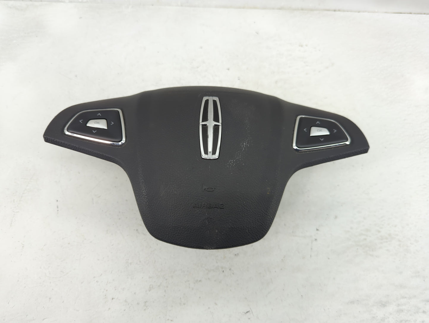 2013-2014 Lincoln Mkz Air Bag Driver Left Steering Wheel Mounted Fits Fits 2013 2014 OEM Used Auto Parts - Oemusedautoparts1