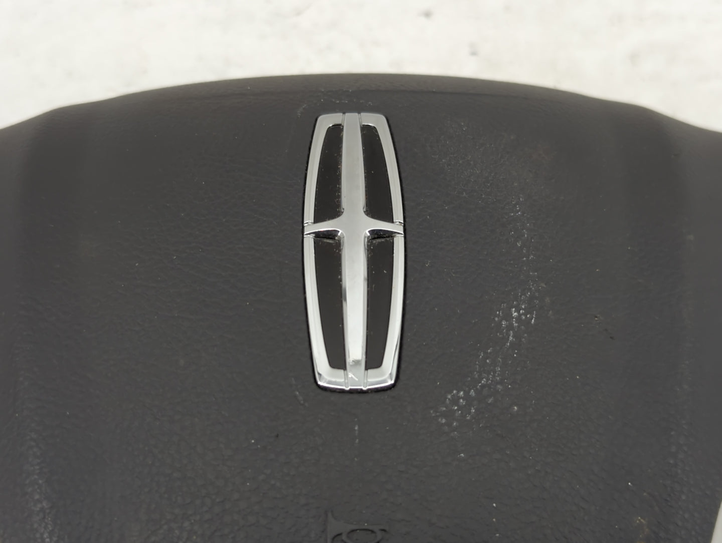 2013-2014 Lincoln Mkz Air Bag Driver Left Steering Wheel Mounted Fits Fits 2013 2014 OEM Used Auto Parts - Oemusedautoparts1