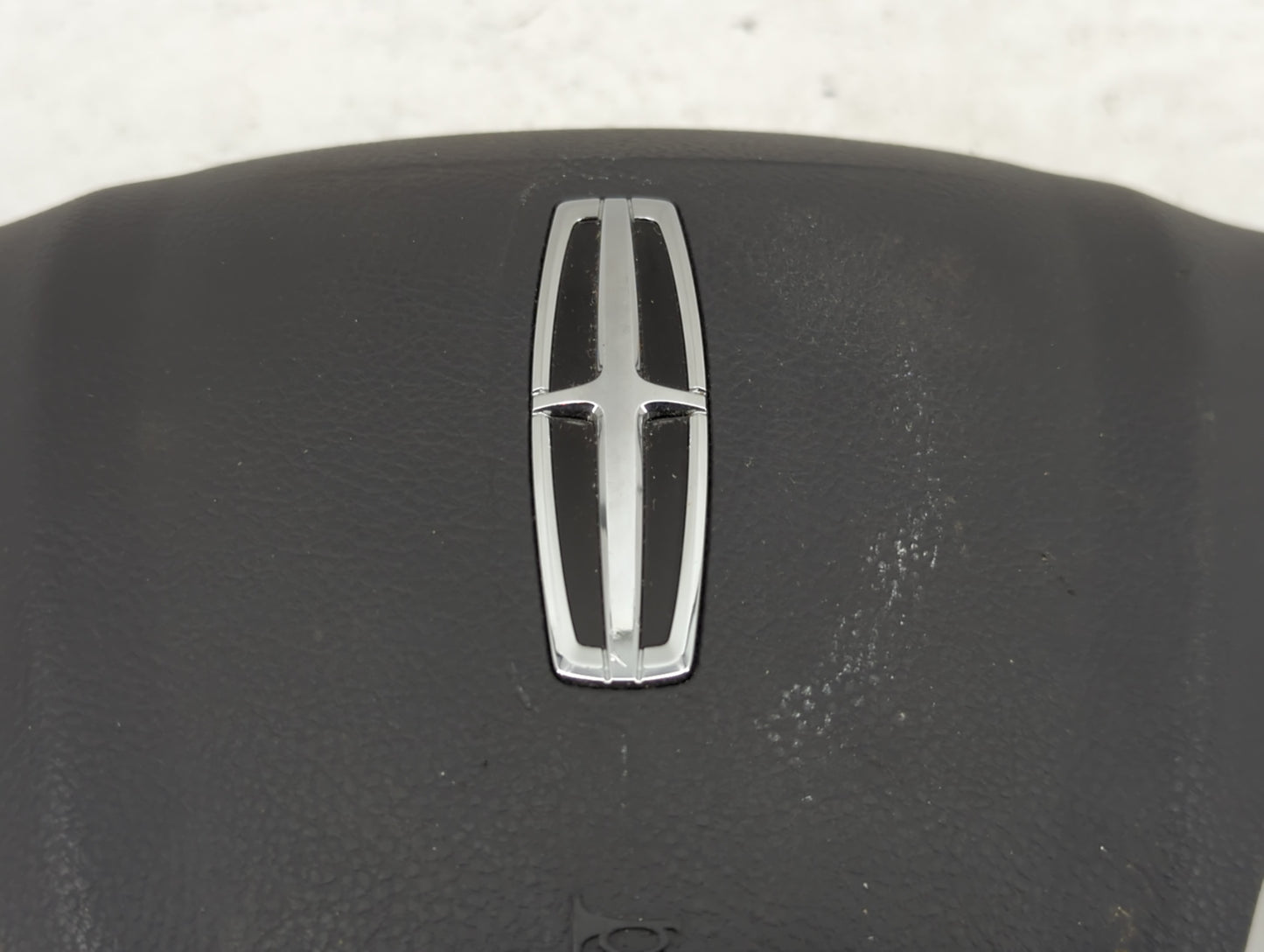 2013-2014 Lincoln Mkz Air Bag Driver Left Steering Wheel Mounted Fits Fits 2013 2014 OEM Used Auto Parts - Oemusedautoparts1