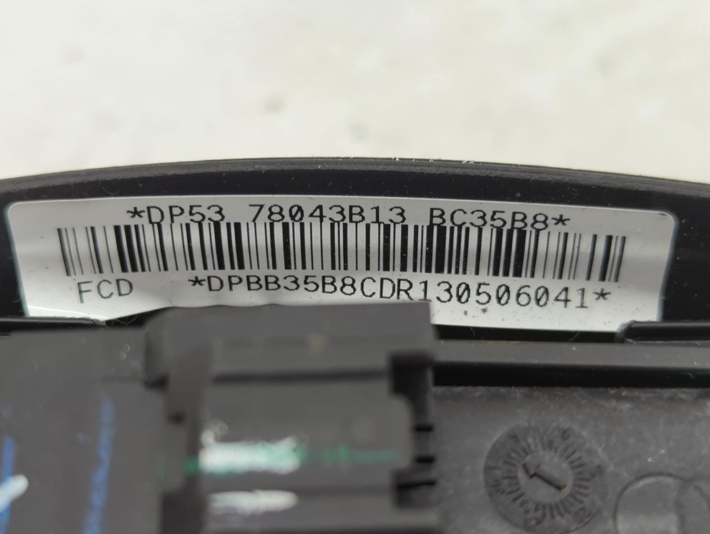 2013-2014 Lincoln Mkz Air Bag Driver Left Steering Wheel Mounted Fits Fits 2013 2014 OEM Used Auto Parts - Oemusedautoparts1