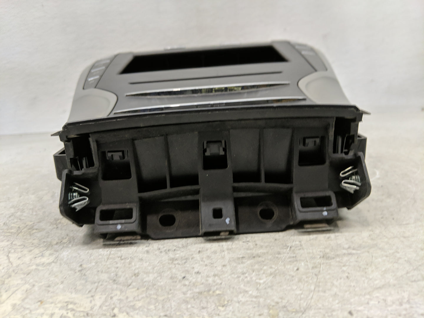 2013 Lincoln Mkz Radio AM FM Cd Player Receiver Replacement P/N:DP5T-18D699-DM Fits OEM Used Auto Parts - Oemusedautoparts1.