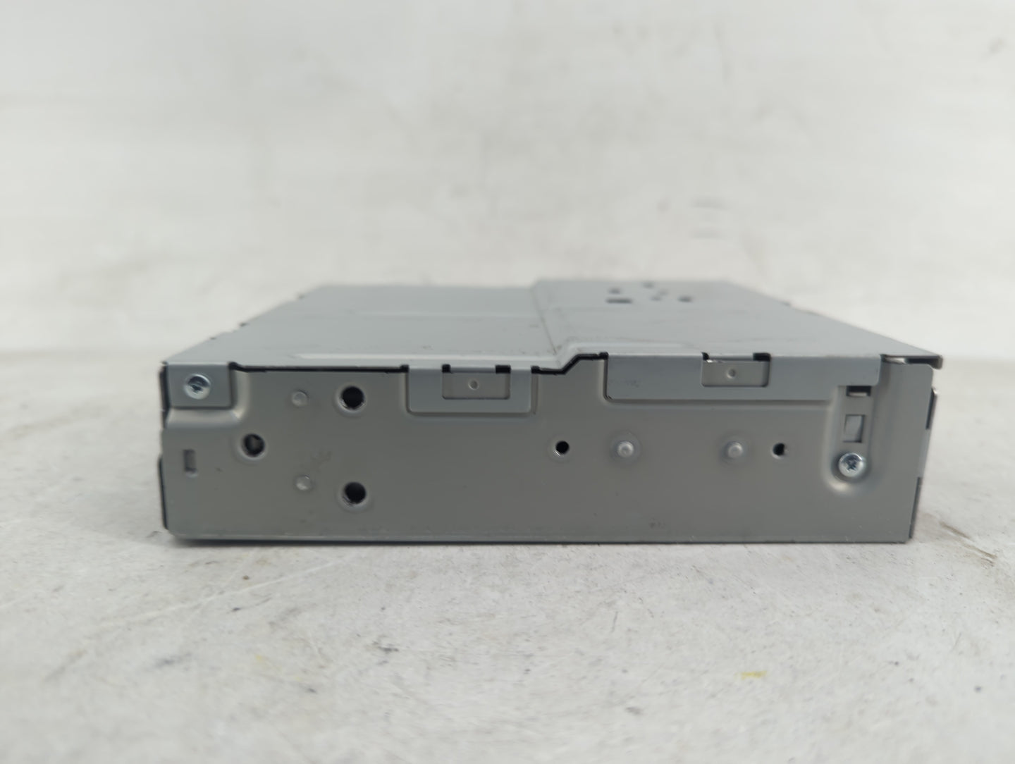 2013 Lincoln Mkz Radio AM FM Cd Player Receiver Replacement P/N:DP5T-18C830-AE Fits OEM Used Auto Parts - Oemusedautoparts1.