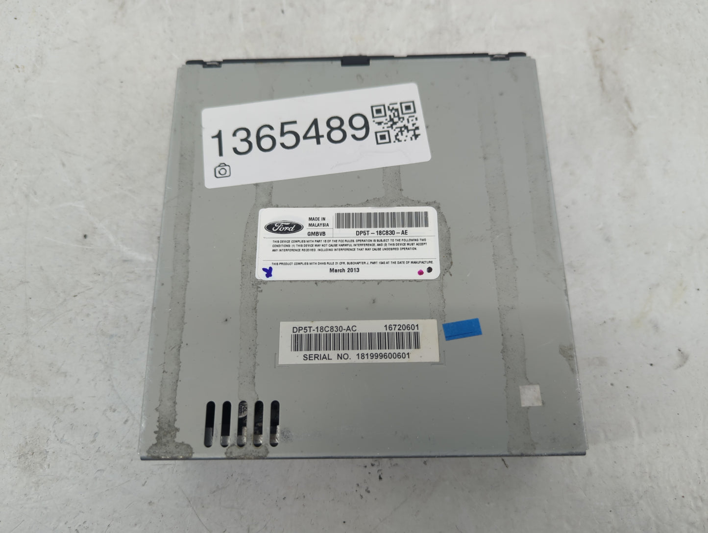 2013 Lincoln Mkz Radio AM FM Cd Player Receiver Replacement P/N:DP5T-18C830-AE Fits OEM Used Auto Parts - Oemusedautoparts1.
