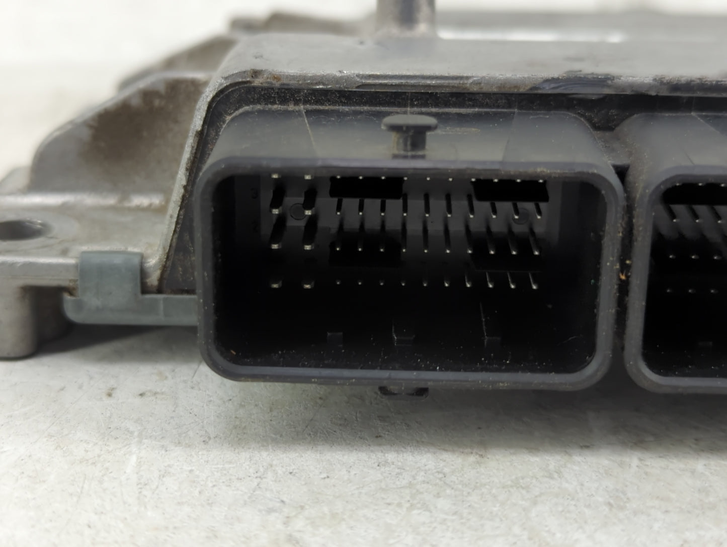 2013 Lincoln Mkz PCM Engine Control Computer ECU ECM PCU OEM P/N:DP5A-12A650-ABB Fits OEM Used Auto Parts - Oemusedautoparts