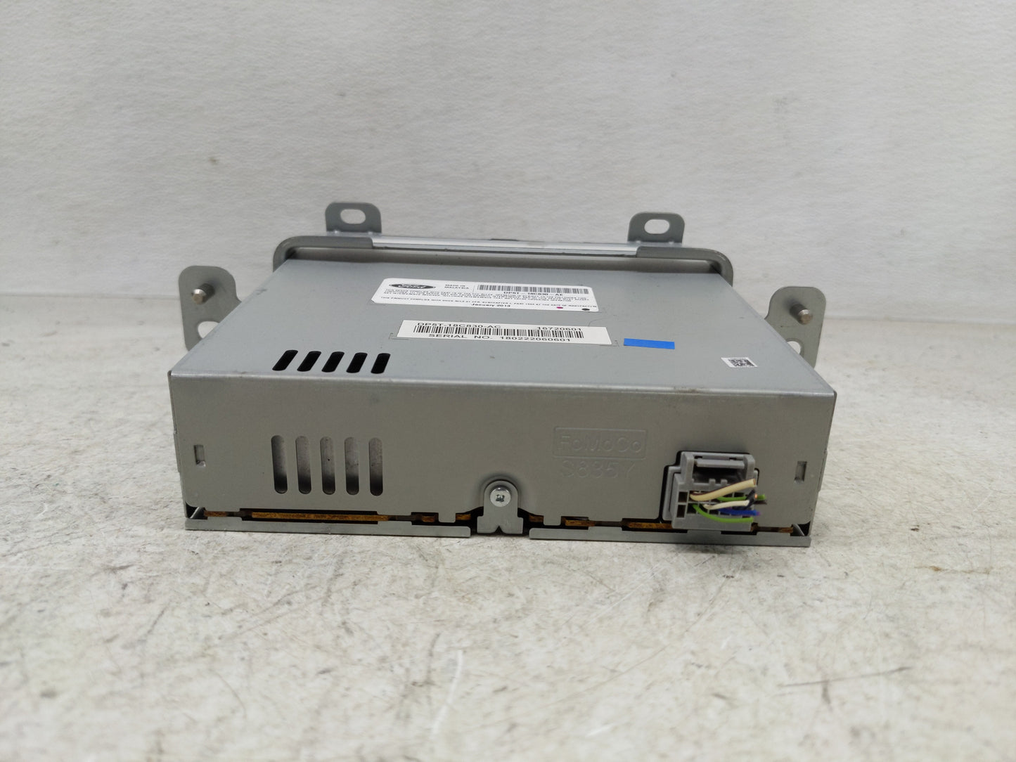 2013-2014 Lincoln Mkz Radio AM FM Cd Player Receiver Replacement P/N:DP5T-18C830-AE Fits Fits 2013 2014 OEM Used Auto Parts 