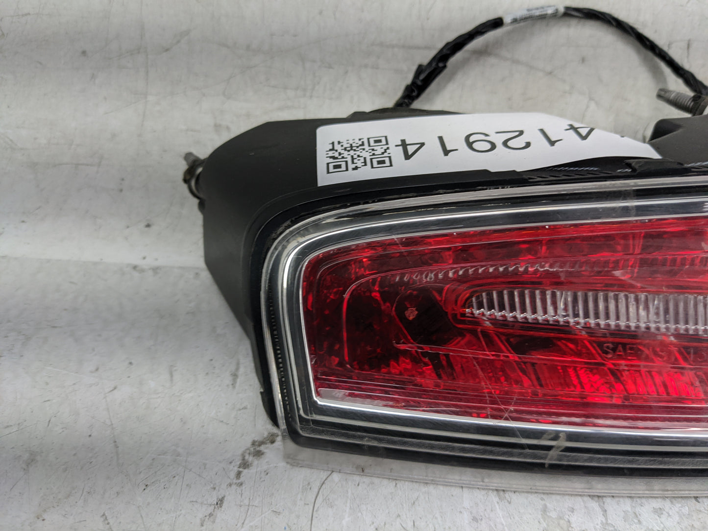 2013-2020 Lincoln Mkz Tail Light Assembly Driver Left OEM P/N:DP53-13405-AL Fits Fits 2013 2014 2015 2016 2017 2018 2019 202