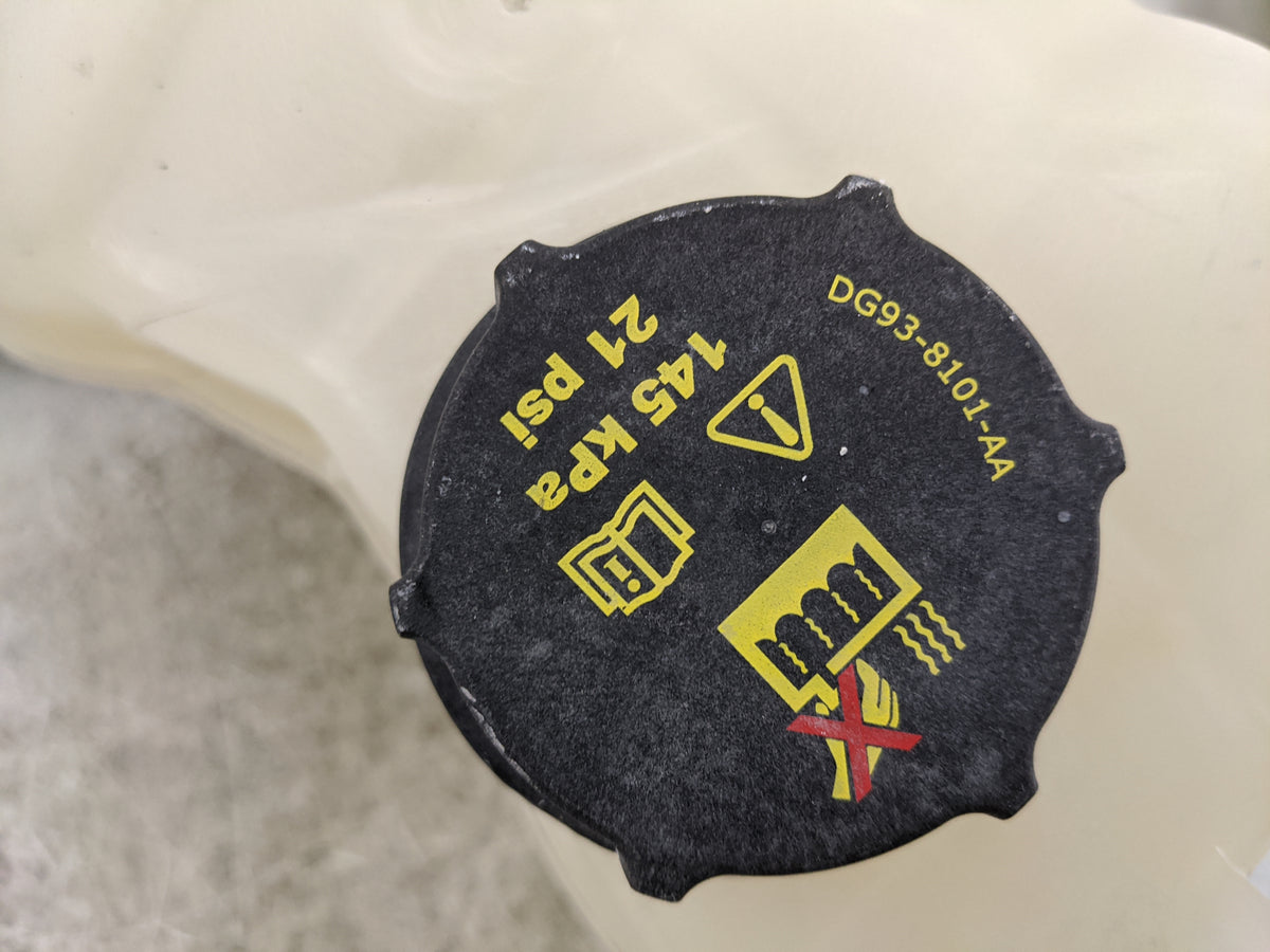 2013-2016 Lincoln Mkz Radiator Coolant Overflow Expansion Tank Bottle 1476939 - Oemusedautoparts1.com