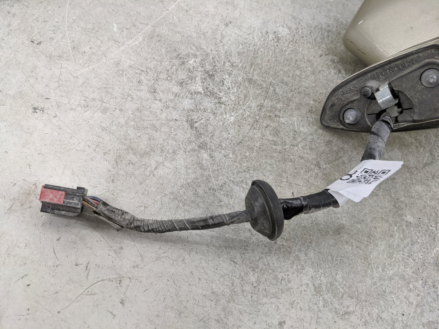 2013 Lincoln Mkz Passenger Side View Mirror - Right Door Mirror OEM Used - Oemusedautoparts1.com