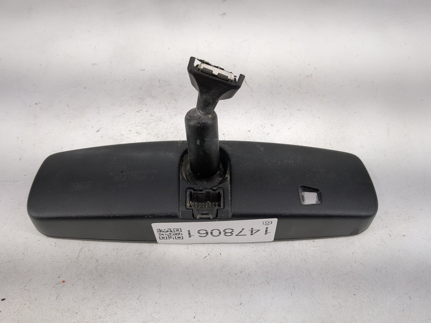 2013-2020 Lincoln Mkz Interior Rear View Mirror Replacement OEM P/N:026533 Fits OEM Used Auto Parts - Oemusedautoparts1.com