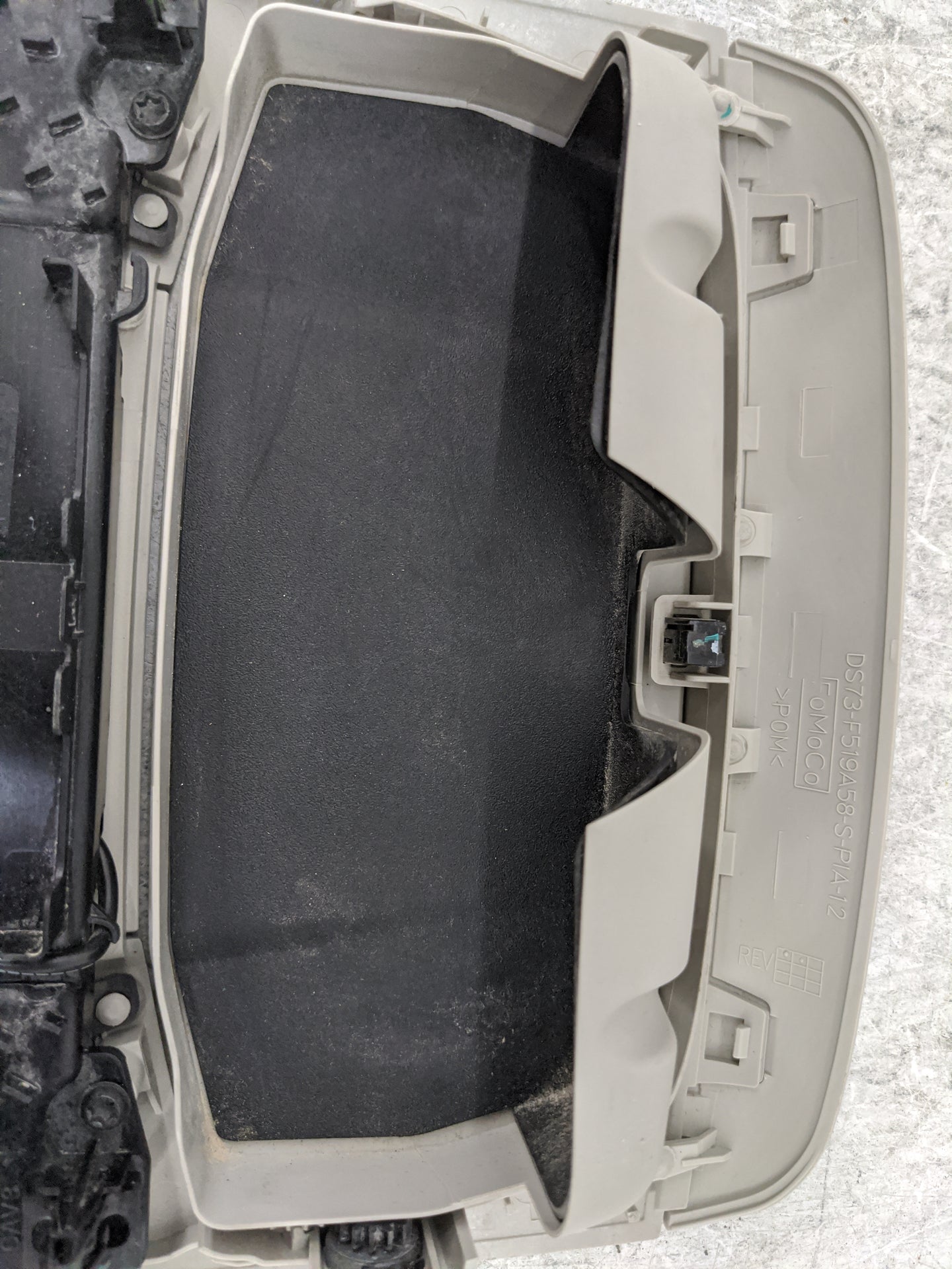 2013 Lincoln Mkz Overhead Roof Console Tan - Oemusedautoparts1.com