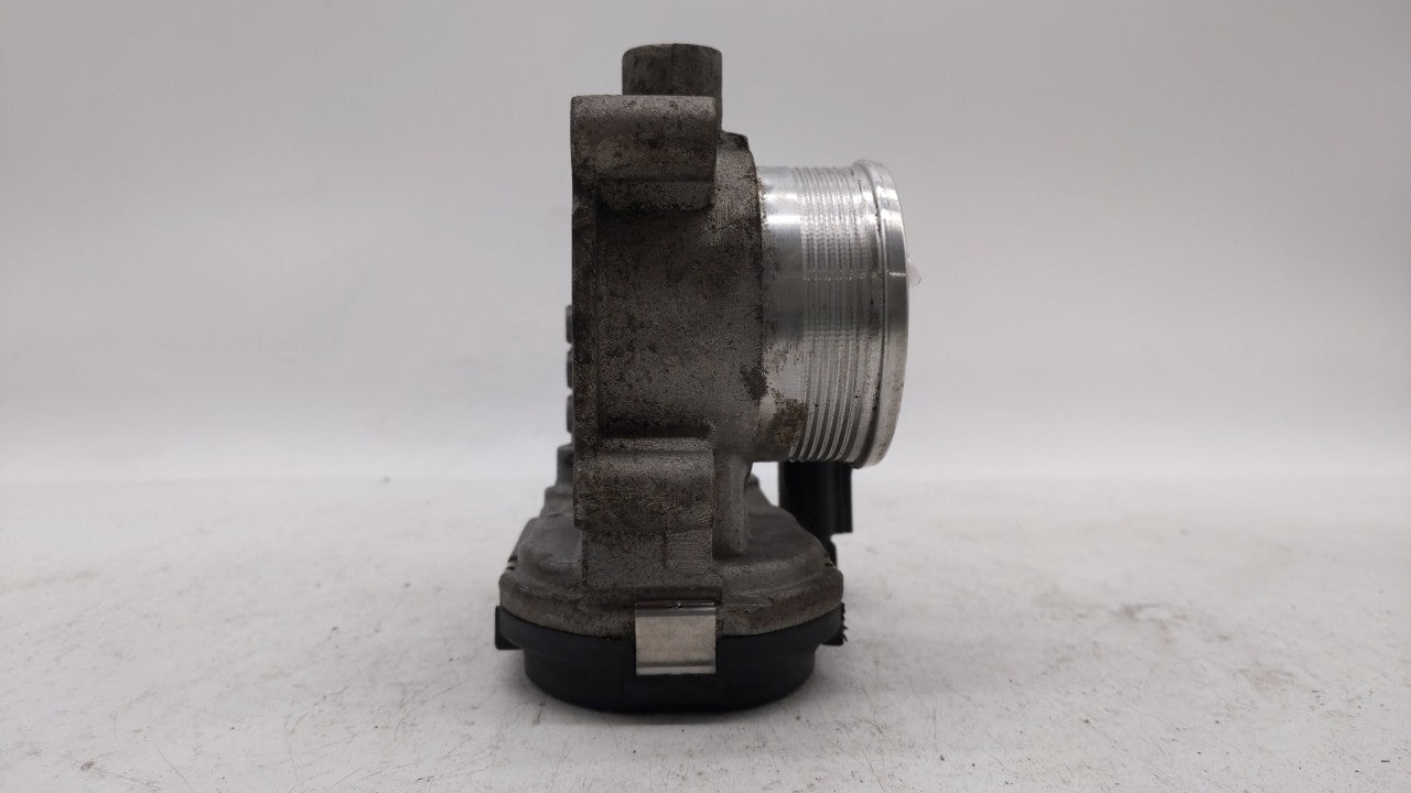 2013-2016 Lincoln Mkz Throttle Body P/N:CM5E-9F991-AD CM5E-9F991-AC Fits Fits 2012 2013 2014 2015 2016 2017 OEM Used Auto Pa