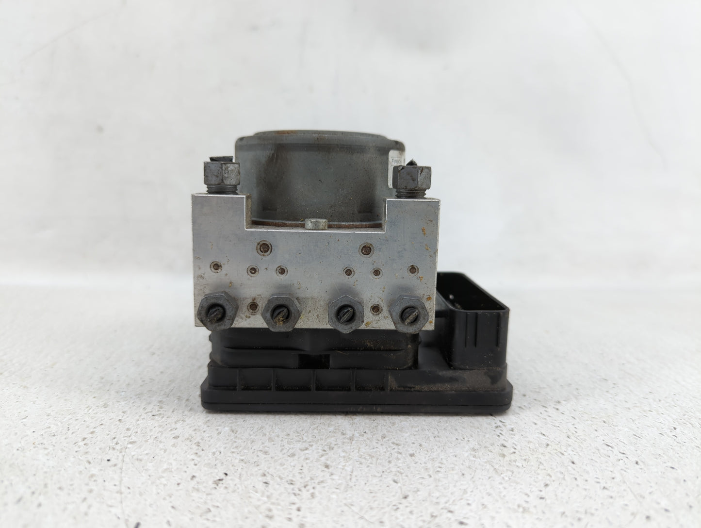 2013 Lincoln Mkz ABS Pump Control Module Replacement P/N:DG9C-2C405-FB Fits OEM Used Auto Parts - Oemusedautoparts1.com