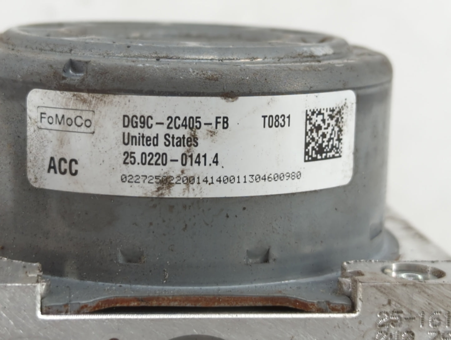 2013 Lincoln Mkz ABS Pump Control Module Replacement P/N:DG9C-2C405-FB Fits OEM Used Auto Parts - Oemusedautoparts1.com