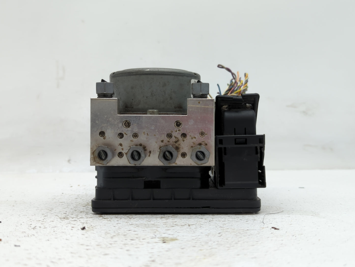 2013 Lincoln Mkz ABS Pump Control Module Replacement P/N:DG9C-2C405-FB Fits OEM Used Auto Parts - Oemusedautoparts1.com