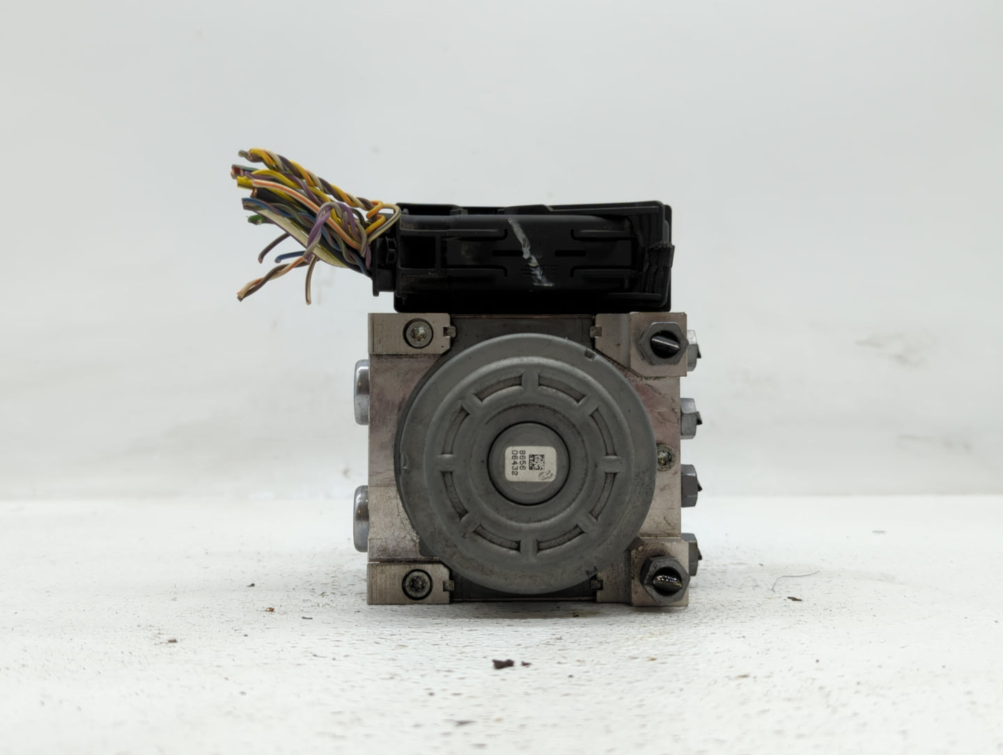 2013 Lincoln Mkz ABS Pump Control Module Replacement P/N:DG9C-2C405-FB Fits OEM Used Auto Parts - Oemusedautoparts1.com