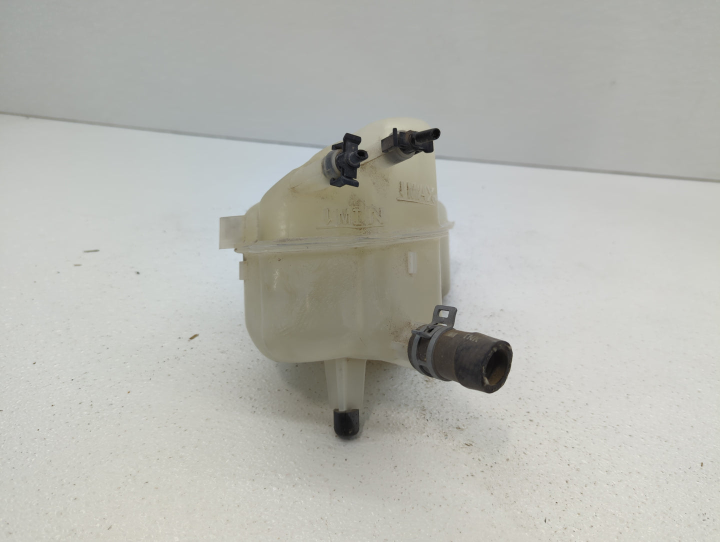 2013-2016 Lincoln Mkz Radiator Coolant Overflow Expansion Tank Bottle 384686 - Oemusedautoparts1.com