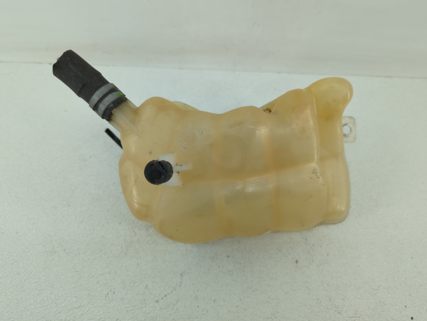 2013-2016 Lincoln Mkz Radiator Coolant Overflow Expansion Tank Bottle 414052 - Oemusedautoparts1.com