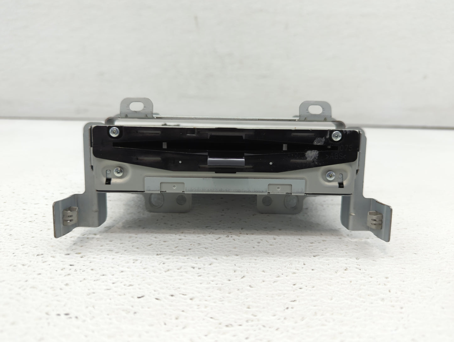 2013-2014 Lincoln Mkz Am Fm Cd Player Radio Receiver - Oemusedautoparts1.com