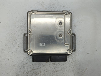 compare product 2013 Lincoln Mkz PCM Engine Control Computer ECU ECM PCU OEM P/N:DP5A-12A650-DE DP5A-12A650-DF, DP5A-12A650-DG Fits OEM Used Auto Parts