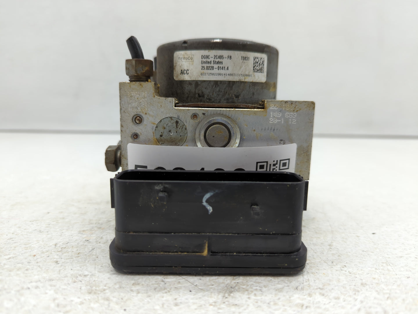 2013 Lincoln Mkz ABS Pump Control Module Replacement P/N:DG9C-2C405-FB Fits OEM Used Auto Parts - Oemusedautoparts1.com