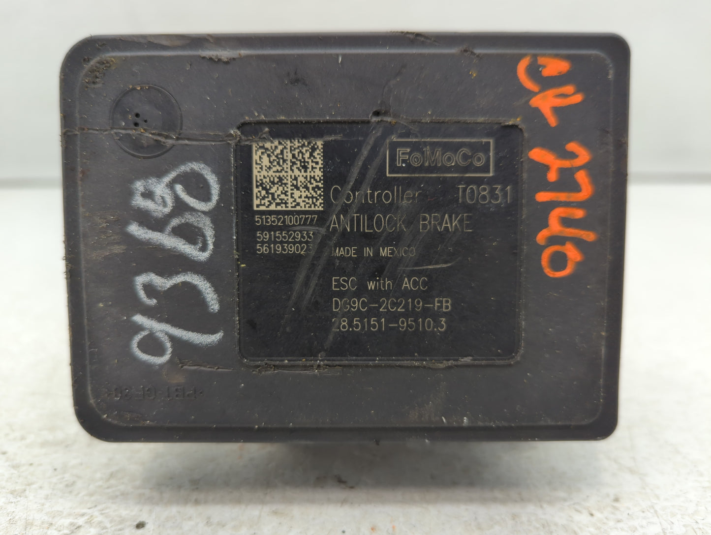 2013 Lincoln Mkz ABS Pump Control Module Replacement P/N:DG9C-2C405-FB Fits OEM Used Auto Parts - Oemusedautoparts1.com