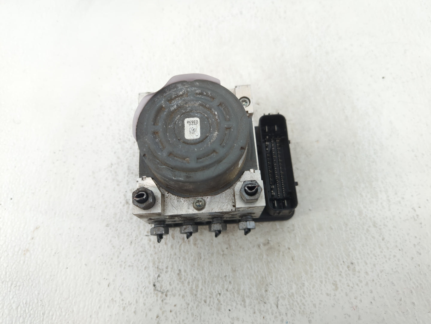 2013 Lincoln Mkz ABS Pump Control Module Replacement P/N:DG9C-2C405-FB Fits OEM Used Auto Parts - Oemusedautoparts1.com