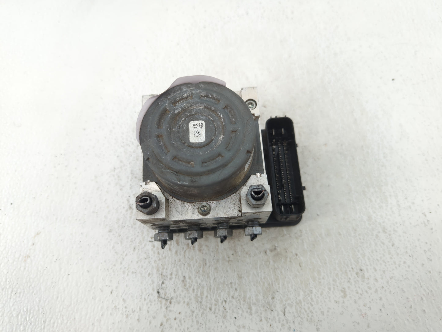2013 Lincoln Mkz ABS Pump Control Module Replacement P/N:DG9C-2C405-FB Fits OEM Used Auto Parts - Oemusedautoparts1.com