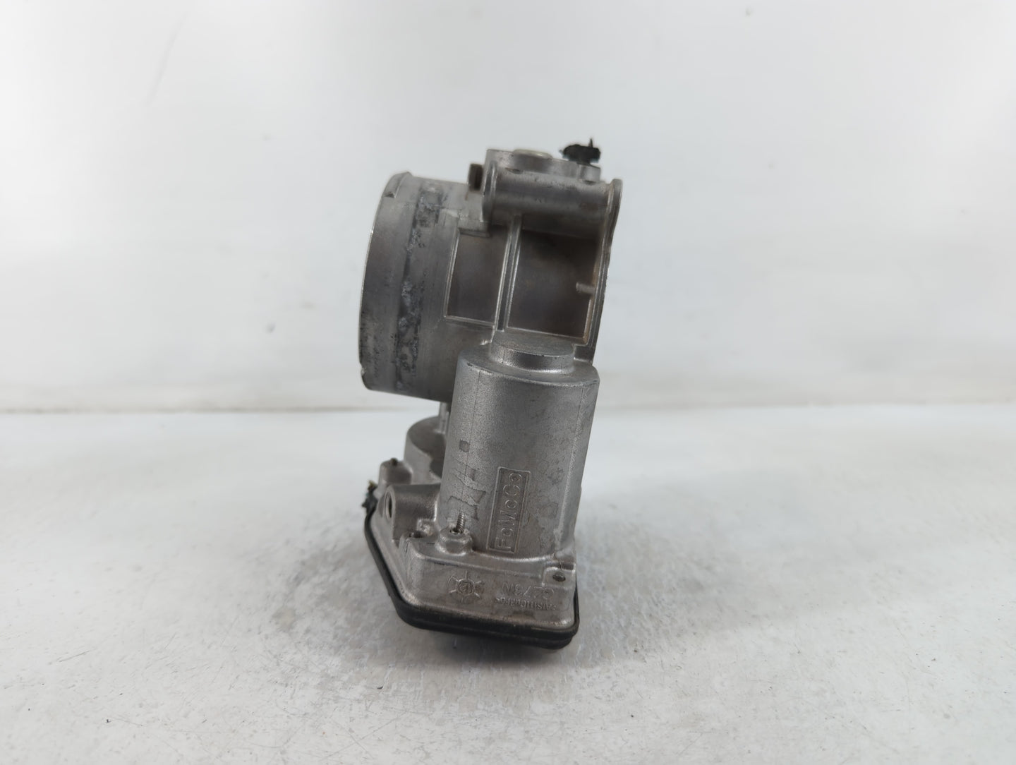 2013-2016 Lincoln Mkz Throttle Body P/N:2M1209B-0861 Fits Fits 2011 2012 2013 2014 2015 2016 2017 2018 2019 OEM Used Auto Pa