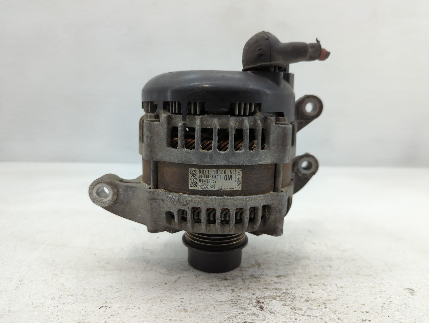 2013-2020 Lincoln Mkz Alternator Replacement Generator Charging Assembly Engine OEM P/N:DG1T-10300-AE Fits OEM Used Auto Par