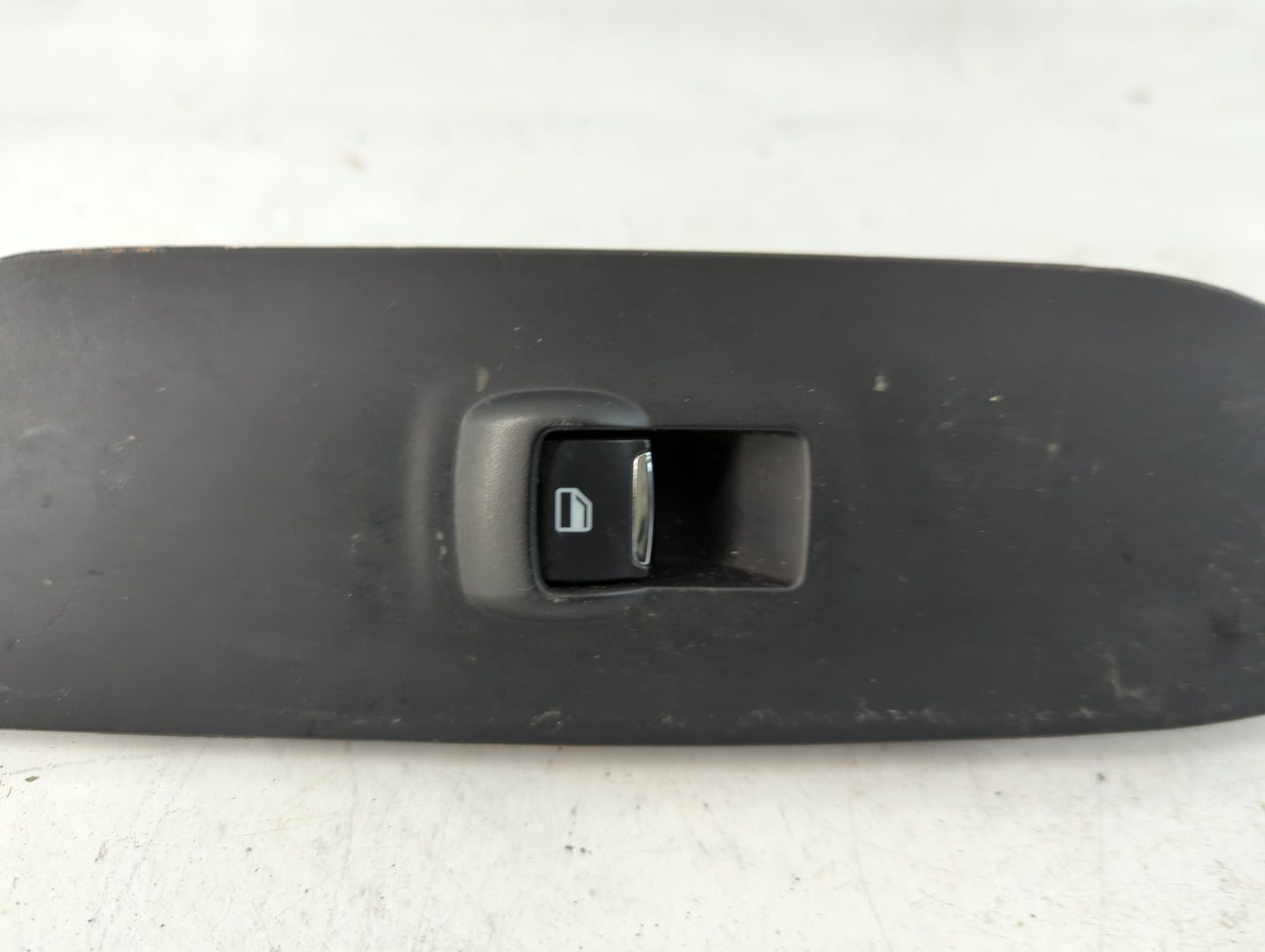 2006 Ford Fusion Front Right Passenger Interior Door Panel Trim - Oemusedautoparts1.com
