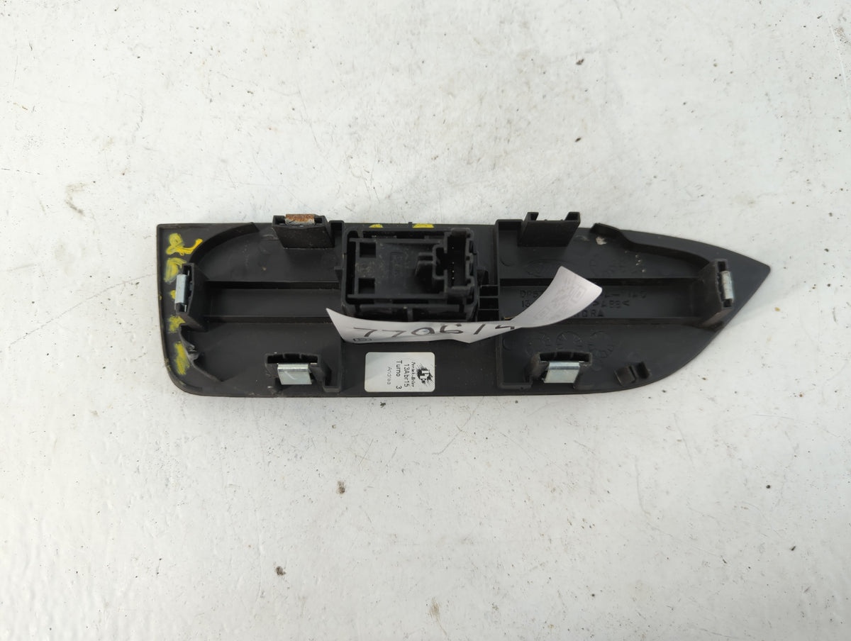 2006 Ford Fusion Front Right Passenger Interior Door Panel Trim - Oemusedautoparts1.com