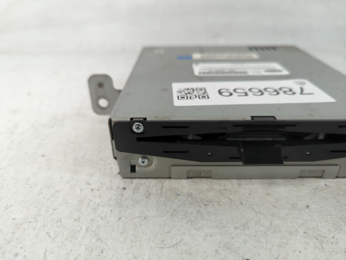 2013 Lincoln Mkz Radio AM FM Cd Player Receiver Replacement P/N:DP5T-18C830-AF Fits OEM Used Auto Parts - Oemusedautoparts1.