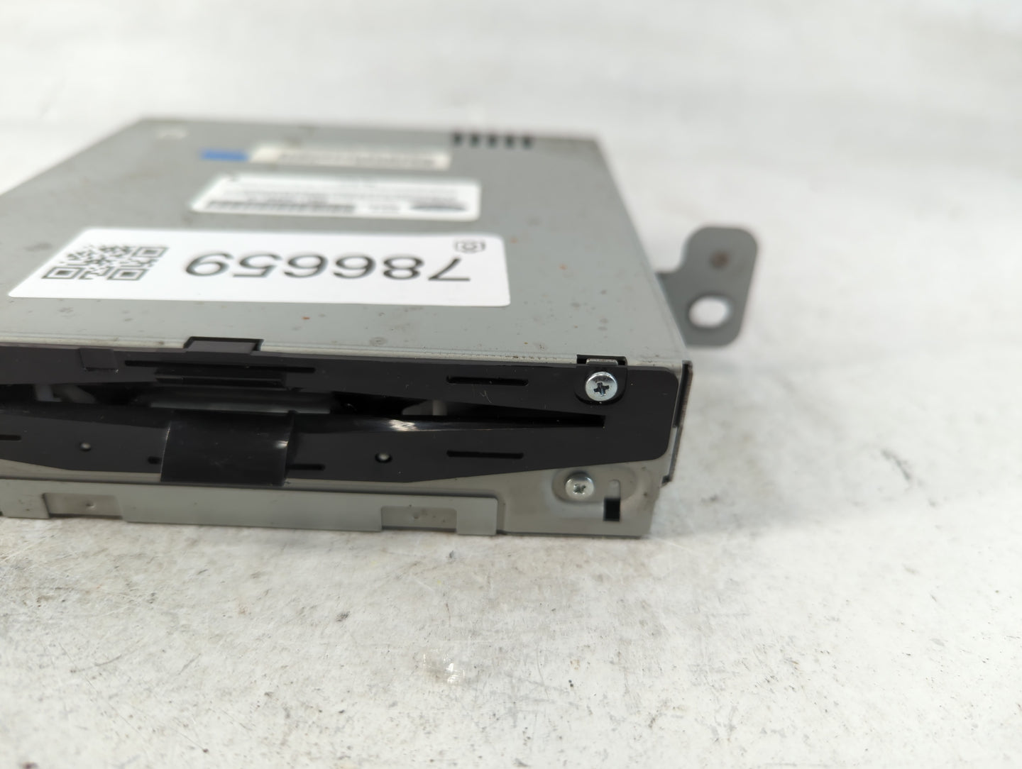 2013 Lincoln Mkz Radio AM FM Cd Player Receiver Replacement P/N:DP5T-18C830-AF Fits OEM Used Auto Parts - Oemusedautoparts1.