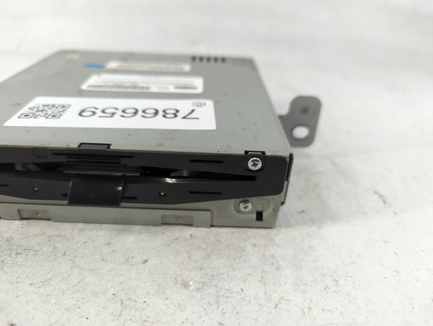 2013 Lincoln Mkz Radio AM FM Cd Player Receiver Replacement P/N:DP5T-18C830-AF Fits OEM Used Auto Parts - Oemusedautoparts1.