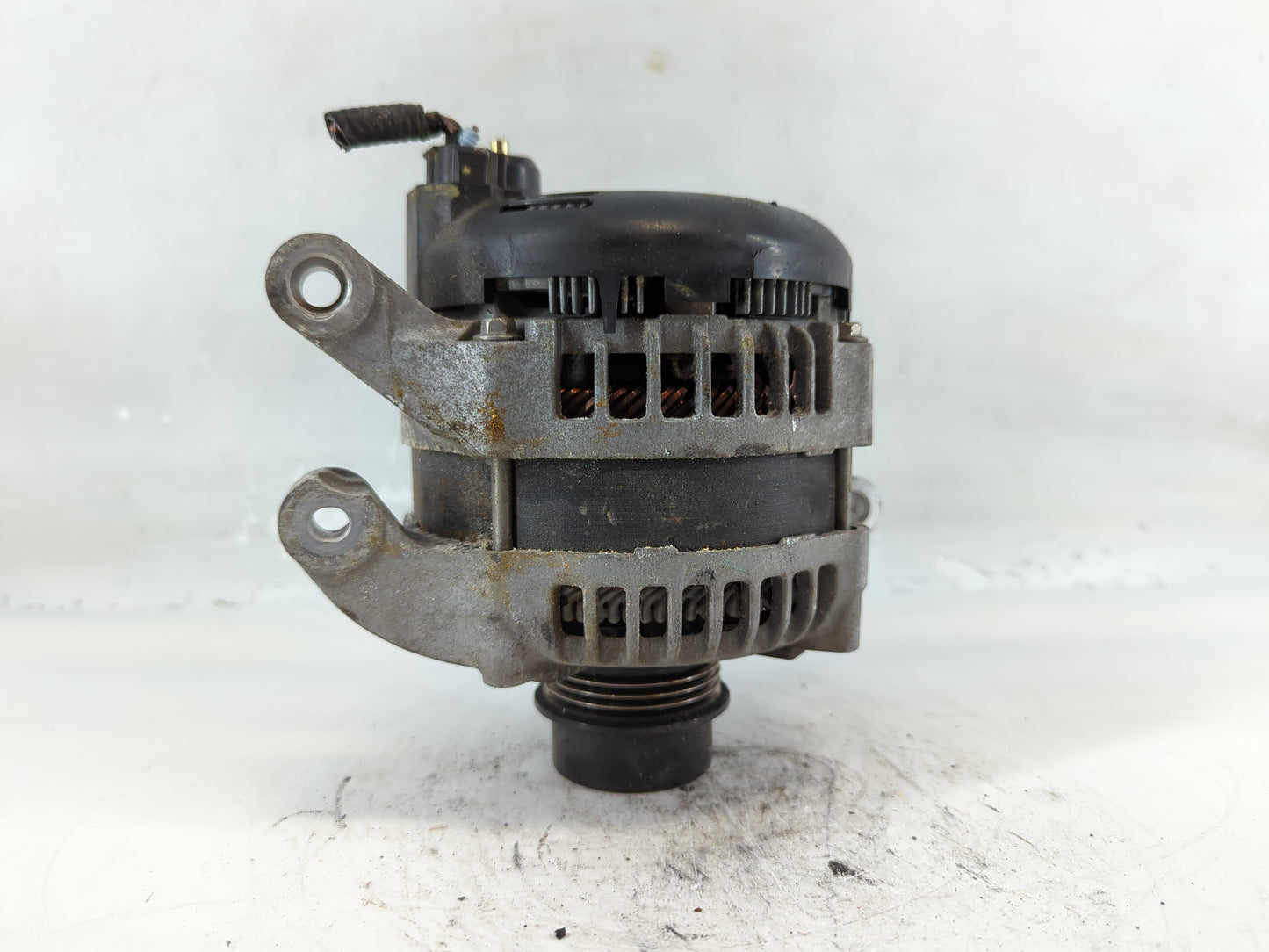 2013-2020 Lincoln Mkz Alternator Replacement Generator Charging Assembly Engine OEM P/N:DG1T-10300-BA Fits OEM Used Auto Par