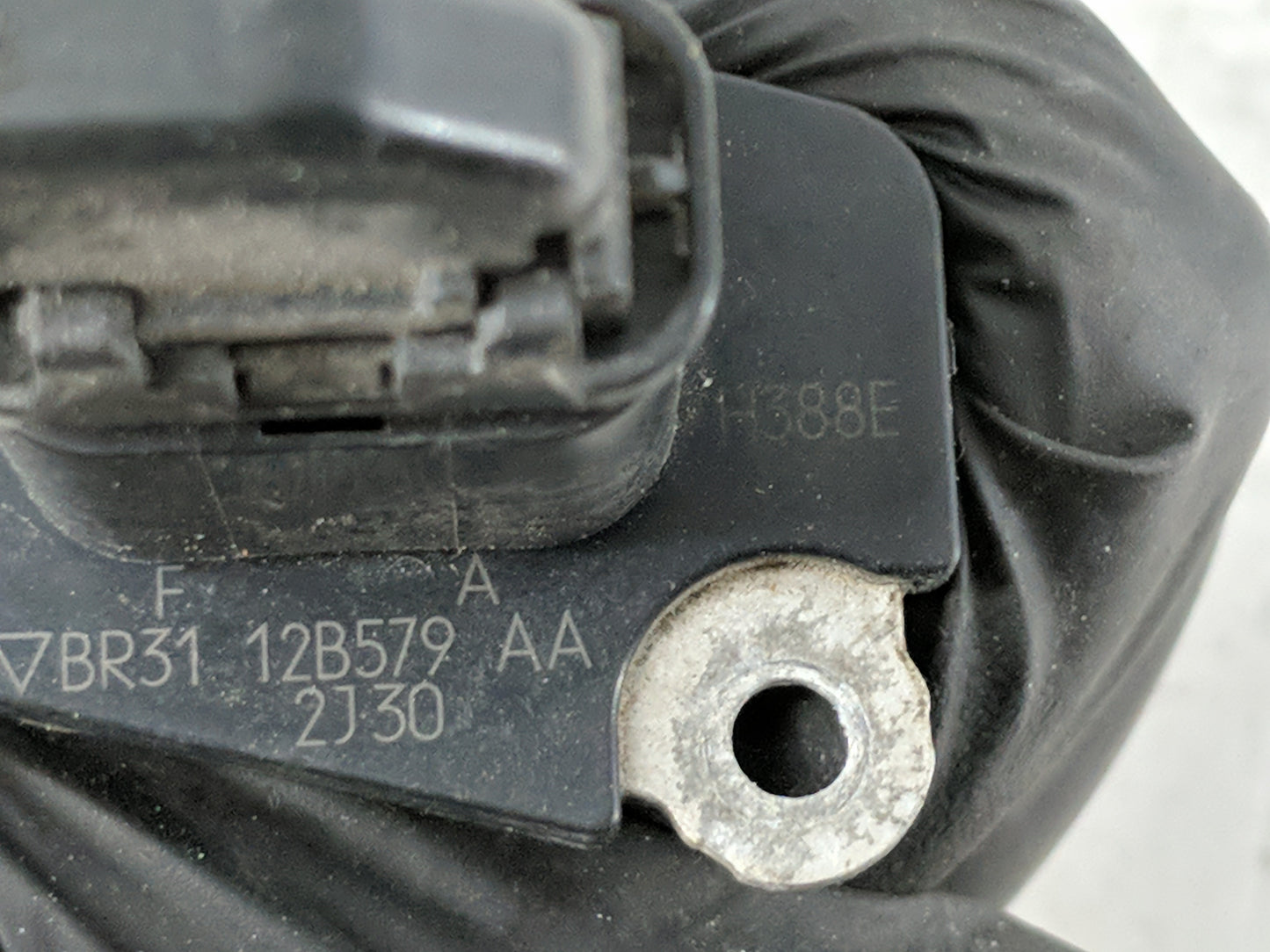 2012-2014 Lincoln Navigator Mass Air Flow Meter Maf - Oemusedautoparts1.com