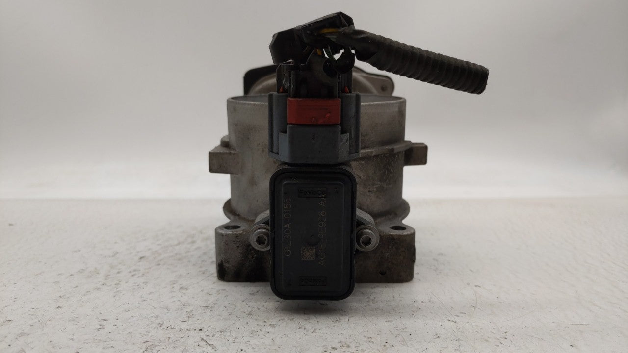 2011-2014 Lincoln Navigator Throttle Body P/N:8L3E-9F991-CA 8L3E-9F991-CB Fits Fits 2010 2011 2012 2013 2014 OEM Used Auto P