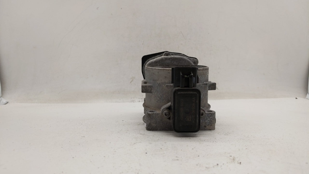 2010-2014 Lincoln Navigator Throttle Body P/N:8L3E-9F991-CA 8L3E-9F991-CB Fits Fits 2010 2011 2012 2013 2014 OEM Used Auto P