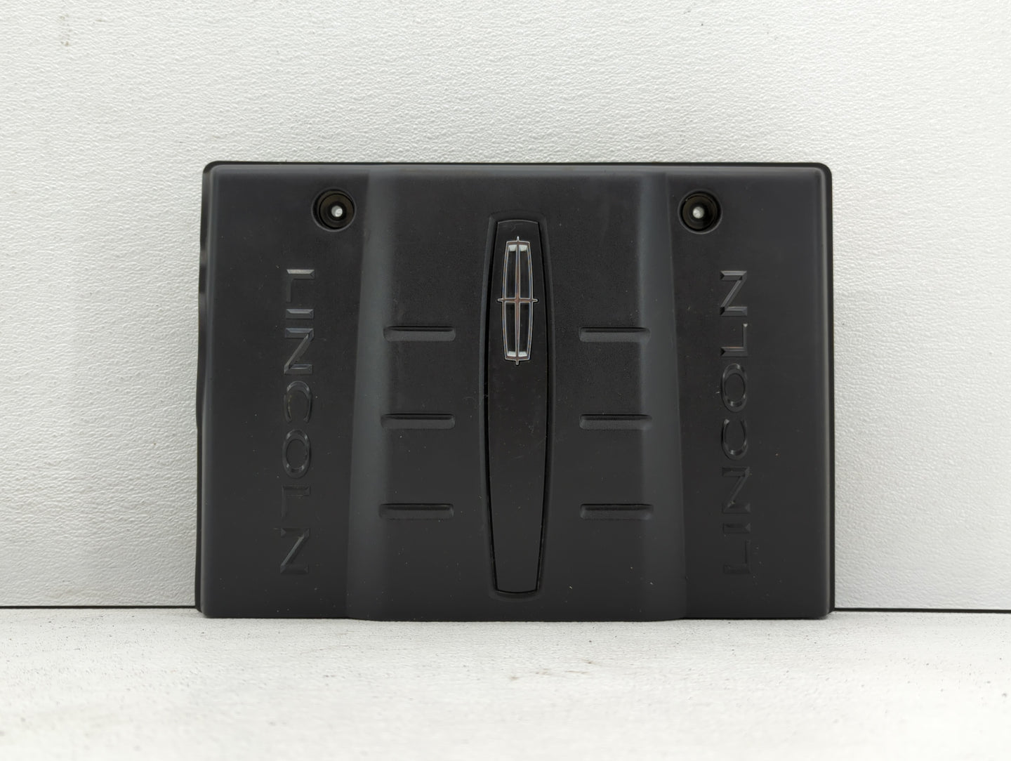 2013 Lincoln Navigator Engine Cover - Oemusedautoparts1.com