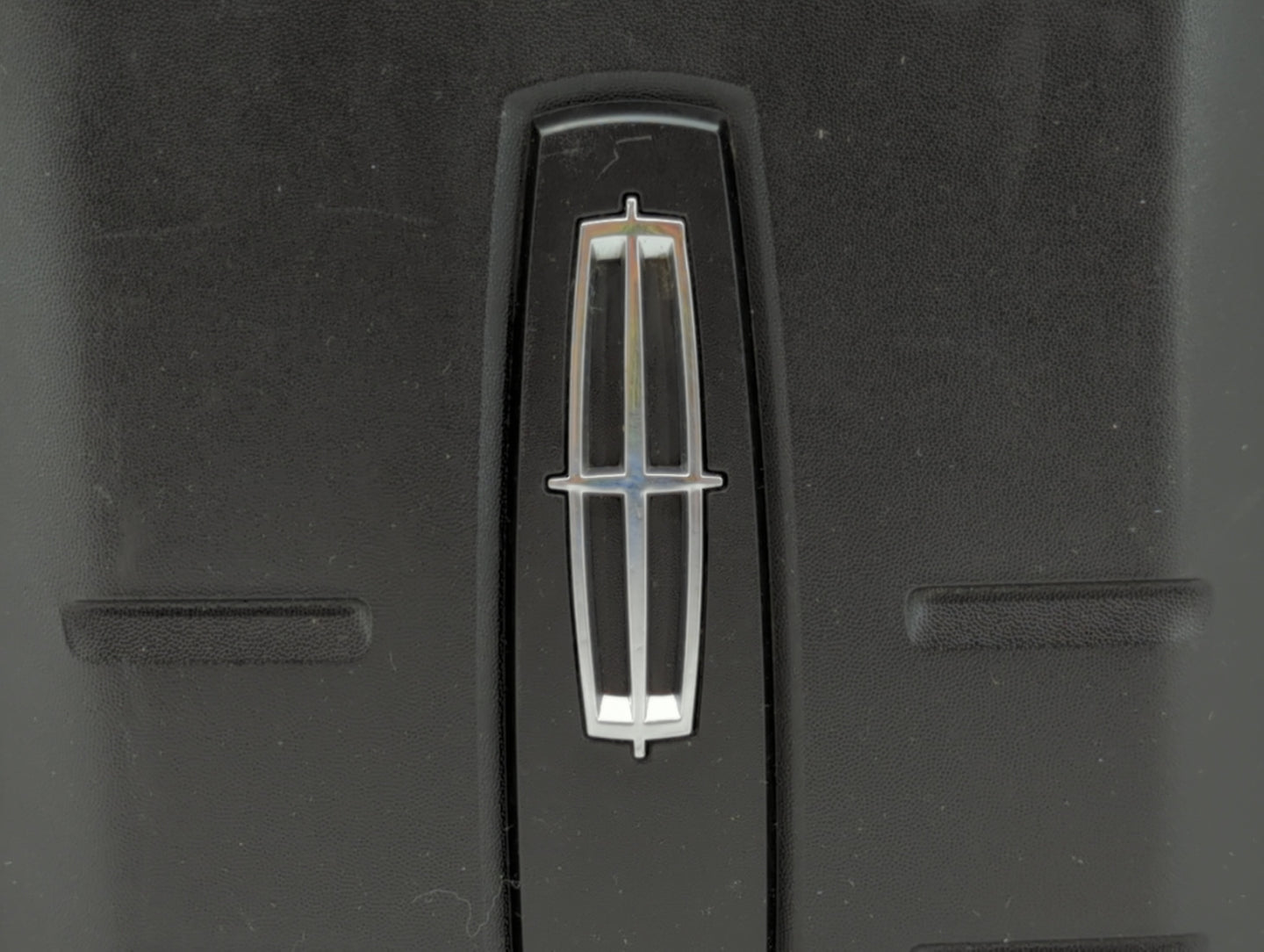 2013 Lincoln Navigator Engine Cover - Oemusedautoparts1.com